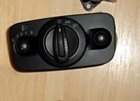 comanda lumini fiesta mondeo.jpg