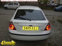 Ford-Mondeo-20002.jpg