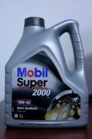mobil10-40 fata.jpg