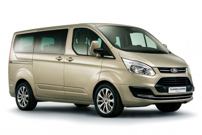 Ford_Transit_Tourneo_Custom_01.jpg