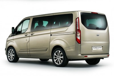 Ford_Transit_Tourneo_Custom_03.jpg
