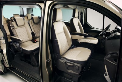 Ford_Transit_Tourneo_Custom_06.jpg
