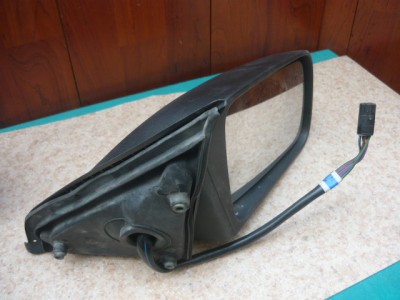 Oglinda electrica dreapta Scorpio an 93.JPG (104.39 KiB) Vizualizat de 260 ori Oglinda electrica dreapta Scorpio an 93.JPG