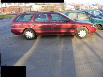Ford-Mondeo-1-8-Benzina54.jpg