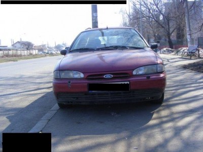 Ford-Mondeo-1-8-benzina.jpg