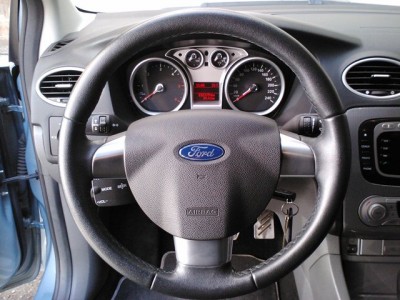 volan titanium sport.jpg (82.36 KiB) Vizualizat de 898 ori volan titanium sport.jpg