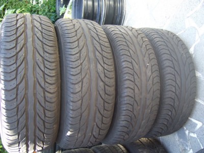 20560R15unyra.jpg
