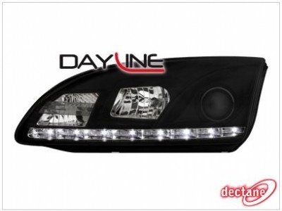 faruri-dayline-ford-focus-05-08-cu-lumini-de-zi-lupa-hid-chrom-black-faruri-dayline-ford-focus-led-1.jpg
