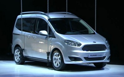 2014-Ford-Tourneo-Courier-front-three-quarters-view-1024x640.jpg