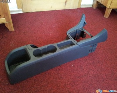 consola-centrala-ford-focus-2-prefacelift-2005-f3b2210d4d948d139a-800-600-1-95-1.jpg (76.97 KiB) Vizualizat de 2130 ori consola-centrala-ford-focus-2-prefacelift-2005-f3b2210d4d948d139a-800-600-1-95-1.jpg