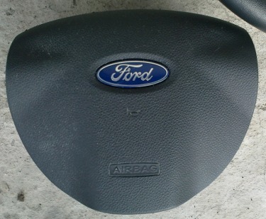 airbag focus.jpg