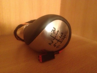 Ford gear knob.JPG (31.26 KiB) Vizualizat de 1444 ori Ford gear knob.JPG