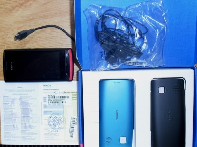 Nokia 500 - pachet.JPG (340.09 KiB) Vizualizat de 645 ori Nokia 500 - pachet.JPG