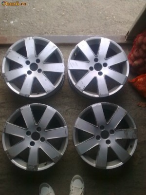 666921917343304077312272-6560277-1000_1000.jpg (76.18 KiB) Vizualizat de 2512 ori 666921917343304077312272-6560277-1000_1000.jpg