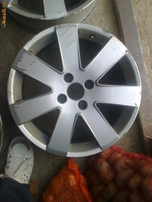 66696496337950137120457-6560277-1000_1000.jpg (77.18 KiB) Vizualizat de 2539 ori 66696496337950137120457-6560277-1000_1000.jpg