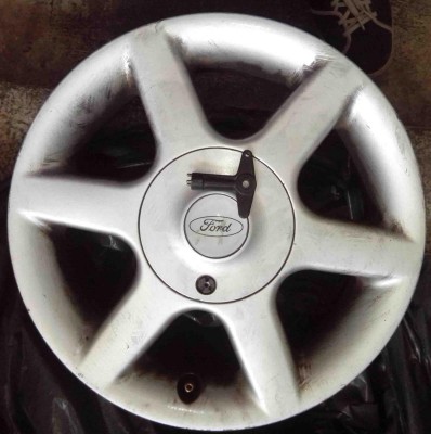 Jante Aliaj Ford Fiesta R14c.jpg (156.53 KiB) Vizualizat de 11058 ori Jante Aliaj Ford Fiesta R14c.jpg