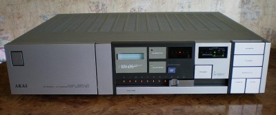akai am-u7.jpg