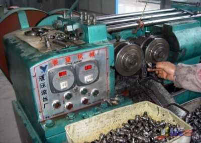 china-scary-factories-for-car-parts-4.jpg