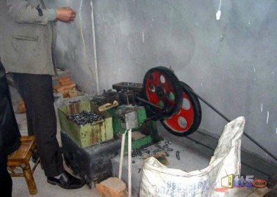 china-scary-factories-for-car-parts-6.jpg