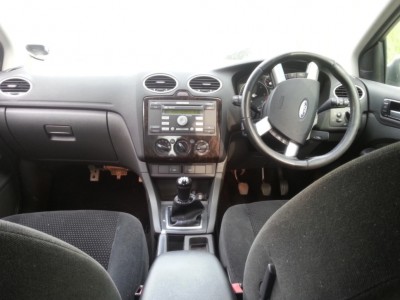 repere_interior_ford_focus_2_16_tdci.jpg