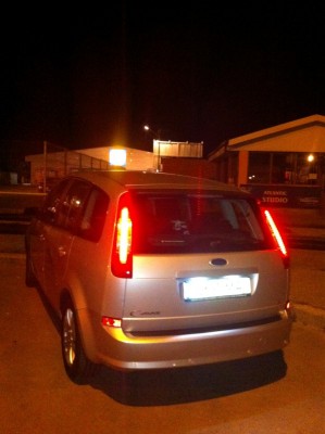 ip4 375 (Medium).JPG