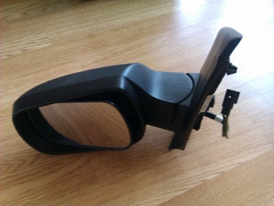 oglinda2.jpg (142.9 KiB) Vizualizat de 2776 ori oglinda2.jpg