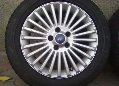 13105079_1_1000x700_jante-ford-focus-2-model-titanium-16-echipare-iarna-arad-_rev061.jpg