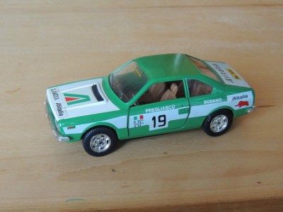 Lancia_Beta_Coupe_(Mattel_1_25).JPG