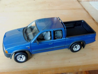 Ford_Ranger_4x4_extra_cab_Mk4_(Action_1_18)_.JPG