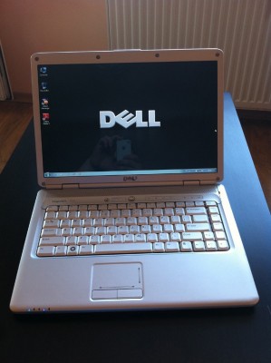 laptop-dell-inspiron-1525-poze-reale--dd0ebf73.jpg (80.81 KiB) Vizualizat de 488 ori laptop-dell-inspiron-1525-poze-reale--dd0ebf73.jpg