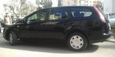 2VandFordFocus2005LateralStanga.jpg