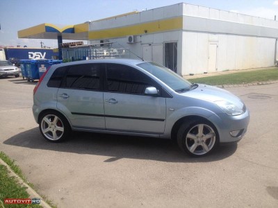 C33043397_1.jpg