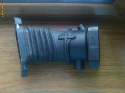 furtun admisie 2 senzori.jpg (60.24 KiB) Vizualizat de 2344 ori furtun admisie 2 senzori.jpg