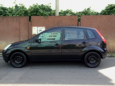 fiesta 3.jpg (66.38 KiB) Vizualizat de 976 ori fiesta 3.jpg