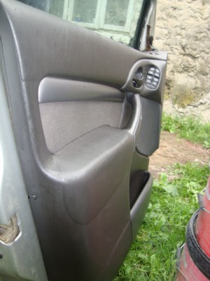 DSC05827.JPG (149.59 KiB) Vizualizat de 6584 ori DSC05827.JPG