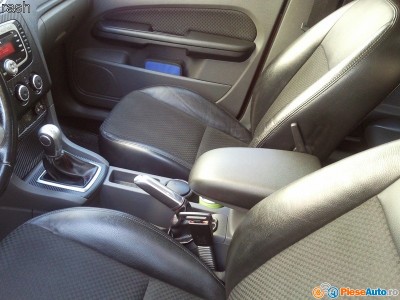 scaune-interior-piele-textil-ford-focus-2-titanium-ffeaa22ccb48054baf-0-0-0-0-0.jpg (131.7 KiB) Vizualizat de 2099 ori scaune-interior-piele-textil-ford-focus-2-titanium-ffeaa22ccb48054baf-0-0-0-0-0.jpg