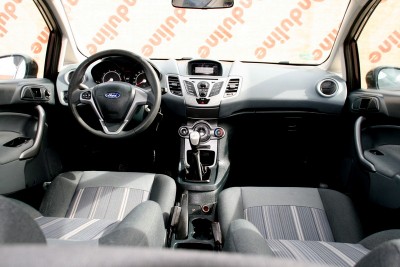 Fiesta 081.JPG (118.1 KiB) Vizualizat de 1198 ori Fiesta 081.JPG