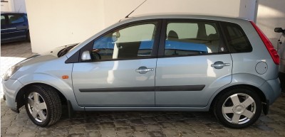 Fiesta n2.JPG (158.5 KiB) Vizualizat de 1093 ori Fiesta n2.JPG