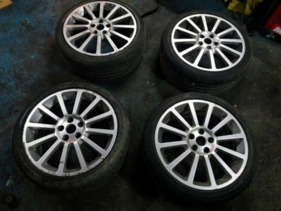 131277722_1_644x461_jante-megane-rs-18-5108-bucuresti.jpg (34.63 KiB) Vizualizat de 686 ori 131277722_1_644x461_jante-megane-rs-18-5108-bucuresti.jpg