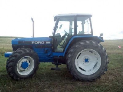 165139875_4_644x461_tractor-ford-8340-agro-si-industrie.jpg