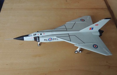 CF-105_Arrow_(Hobbycraft_1_72).jpg