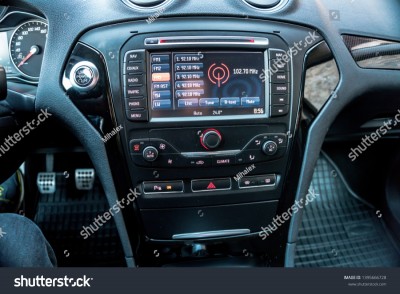 ford-mondeo.jpg (758.6 KiB) Vizualizat de 6760 ori ford-mondeo.jpg
