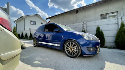 IMG_3642.jpg (967.24 KiB) Vizualizat de 2650 ori IMG_3642.jpg