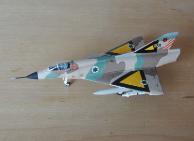Dassault_Mirage_IIICJ_(High_Planes_&_Hasegawa_1_72).jpg
