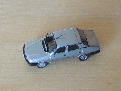 Dacia_1310_Mk5_(Hachette_1_43).jpg