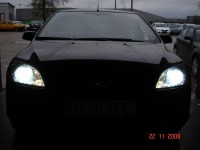 ford focus xenon.JPG