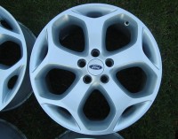 ford focus st 2.JPG (58.96 KiB) Vizualizat de 508 ori ford focus st 2.JPG