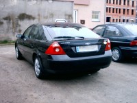 Ford.mondeo.mk3-black.back-by.ranger.jpg