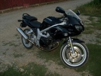 S6301723b.JPG