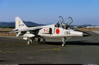 Mitsubishi_T-2_1a.jpg